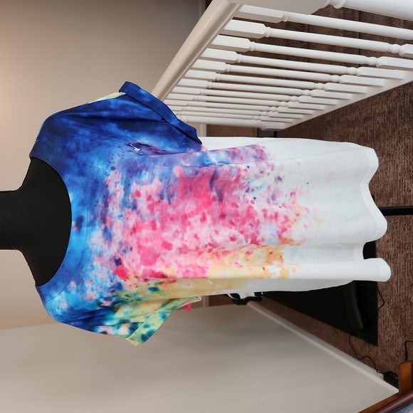 Shein Tops - Women's Plus Tie Dye Batwing Sleeve Tee